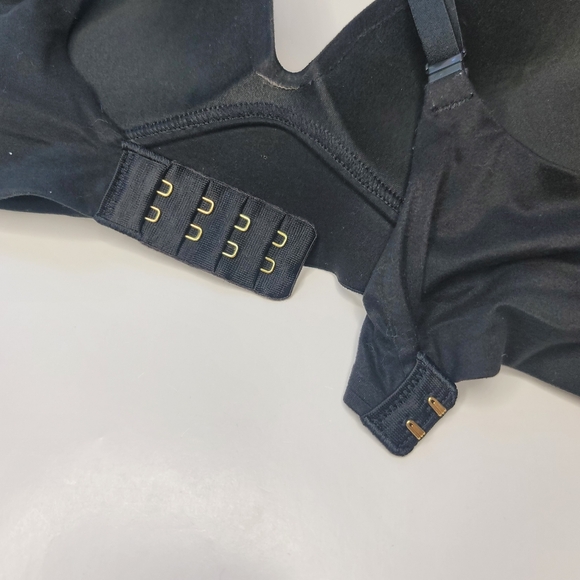 Victoria's Secret Bra Padded No Wire Black Size 36B - Picture 3 of 7